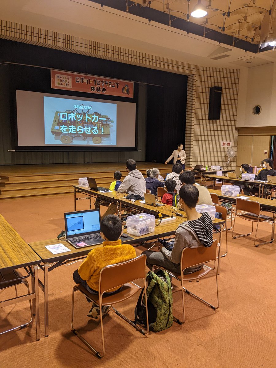 CoderDojo_KSWD's tweet image. #岸和田ロボットプログラミング 盛り上がってます！
コーダー道場岸和田もお手伝いしています☆