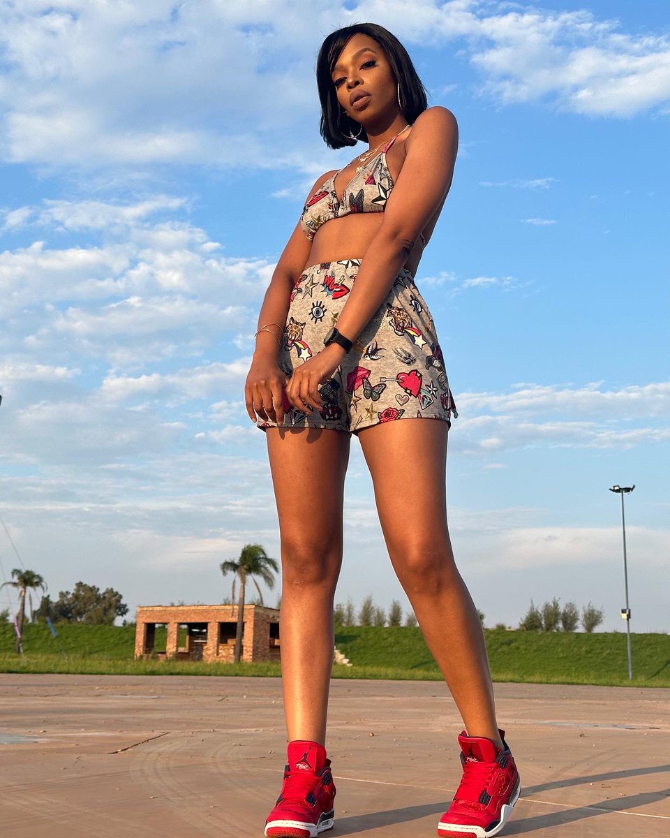 AyandaMVP's tweet photo. Went to #LyfeFest izolo. Bekumnandi π https://t.co/Gk6m7RS18e