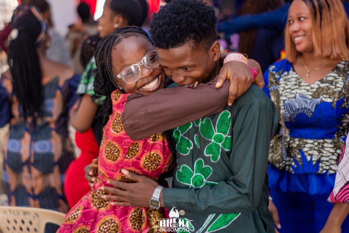 RhemaOgbomoso's tweet photo. What is it about you that makes you so sweet ?
What is it about you that makes you so strong ?
What is it about you that makes you so lovely?
What is it about you that makes you so happy?
Itโs the Lordโs Favour x4
#RhemaOgbomoso
#Themesong
#Howtoshow
#GratitudetoGod https://t.co/mJc6mgCKm0