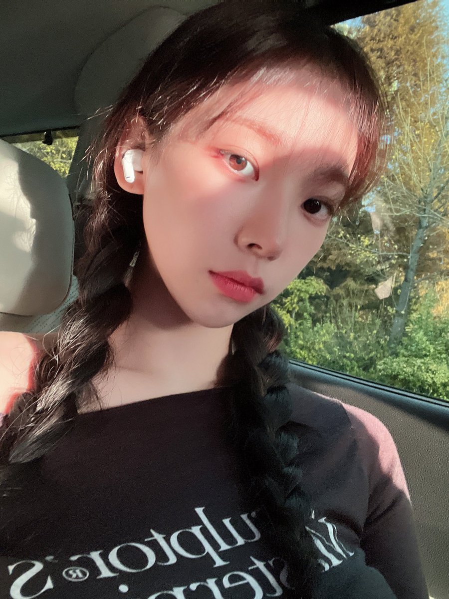 💙💭 221127
[4:17pm KST]

“I wanted to appear on Jimin-time but I’m late”