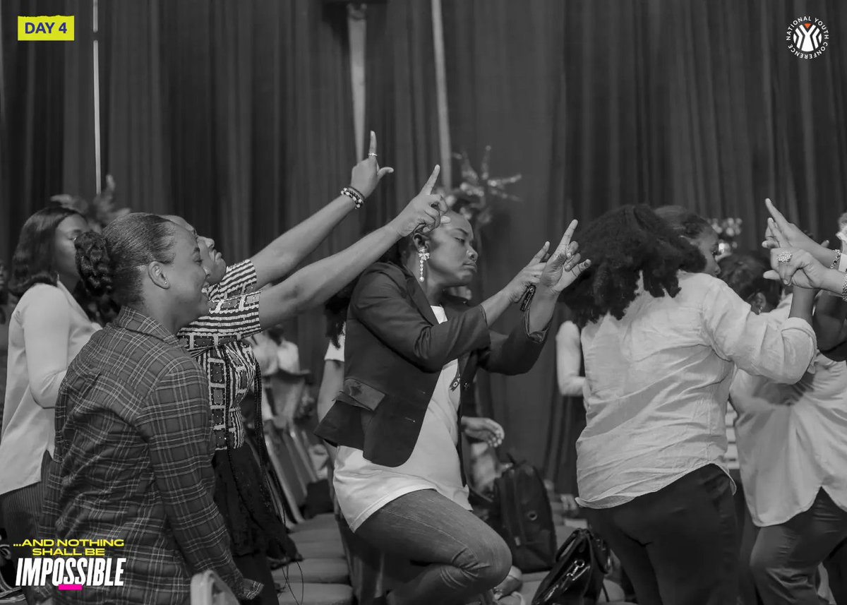 RevCraigMin's tweet photo. In the Presence of God there is fullness of Joy!
#NYConf
#NationalYouthConference
#andNothingshallbeImpossible
#Nov23to27
#TheCityisTaken https://t.co/KgqxlzIgyh