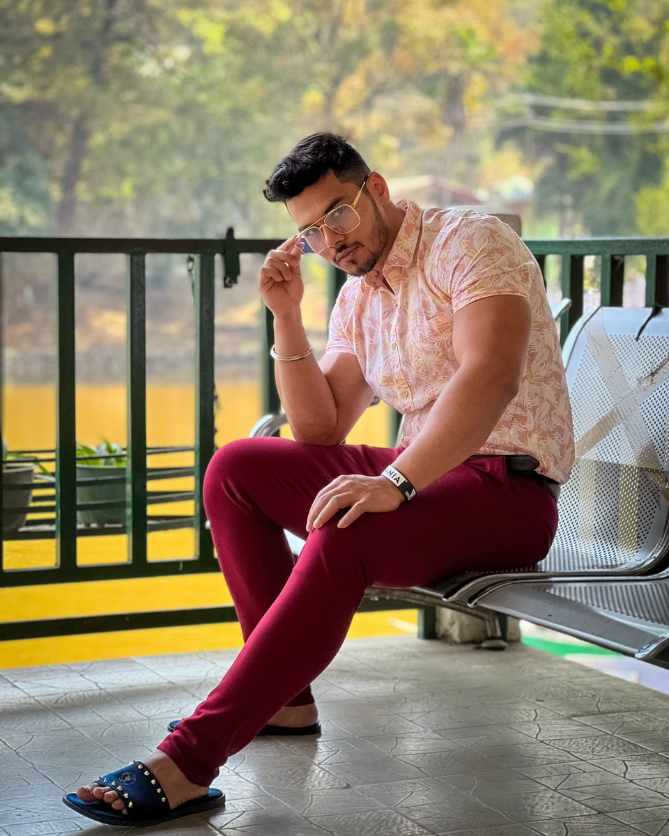 RealPranavRaj's tweet photo. Vibes ! 🍂 #happysunday 😊

#harharmahadev for everything. #blessed🙏 

https://t.co/WrFiPG2bvG

https://t.co/2ba3nLJOYs
............
#musclemania 
#Musclemaniapro #worldchamp #pranavraj #pranavstyle #musclemodel https://t.co/IDF43y8tWC