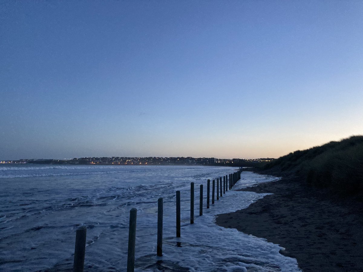 Love early morning runs on the beach. Beautiful sunrise #running #portstewartstrand #nationaltrust  <a href="/barrabest/">Barra Best</a>