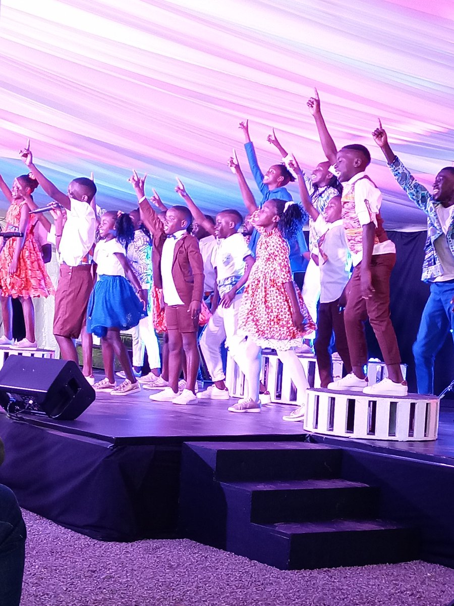 arthur_nsereko's tweet photo. #Tusiimye
#ThankYouJesus

@watotochurch Jinja finally, finally, I finally!

Whatever He has promised, He will do and #HeHasDone!

@JuliusRwotlonyo
@edmwesigye
@brianabaho
@segawajim
Ps. @Dorah https://t.co/g38DyTacuJ