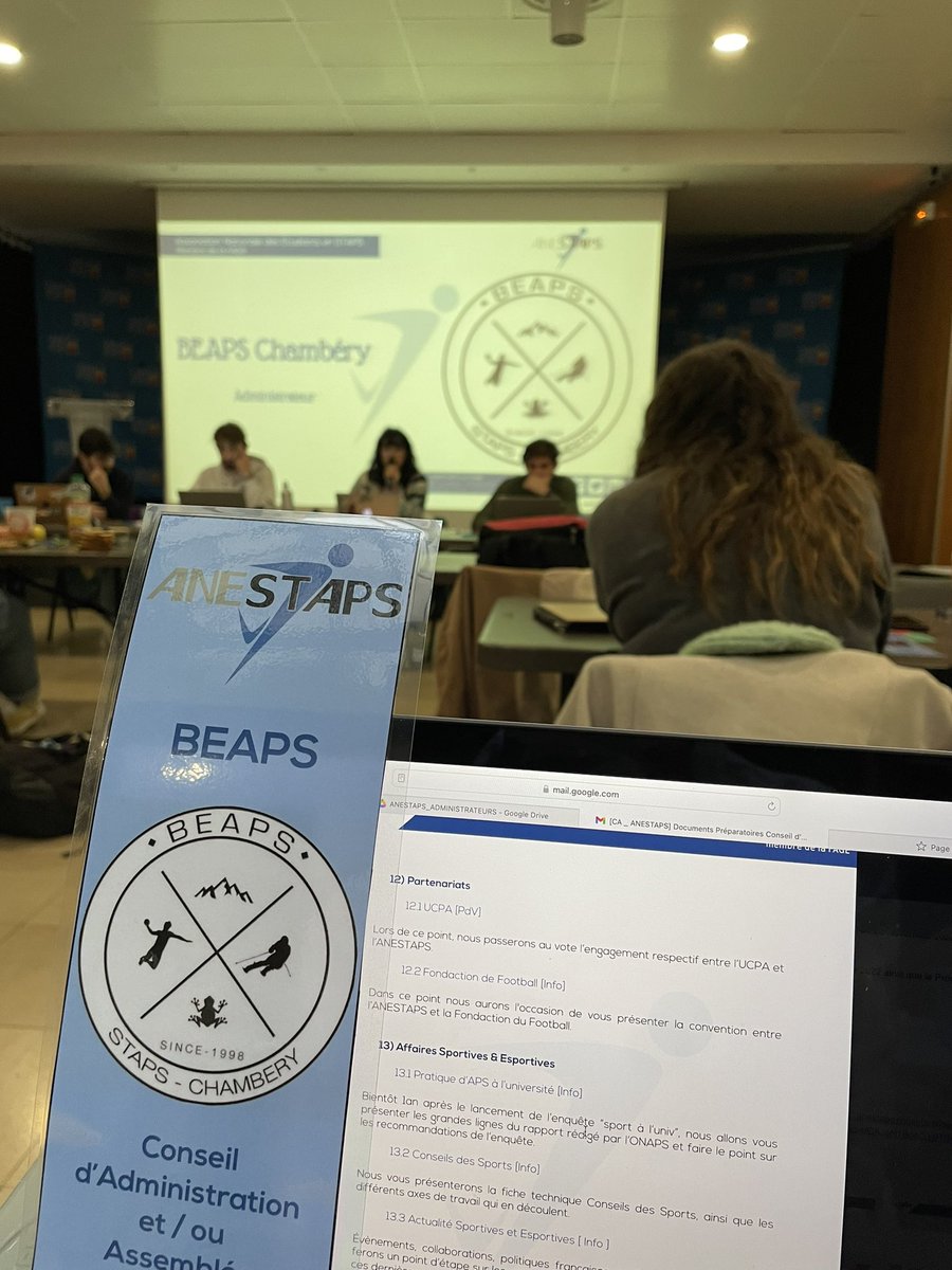 BeapsStaps's tweet image. #CONSEILADMINISTRATION🎓

Le @BeapsStaps est présent en tant qu’association administratrice au conseil d’administration de l’@ANESTAPS organisé par le @bedapsdijon 🦉🖤💙

L’occasion pour nous de représenter nos étudiants au mieux 💛🖤🐸