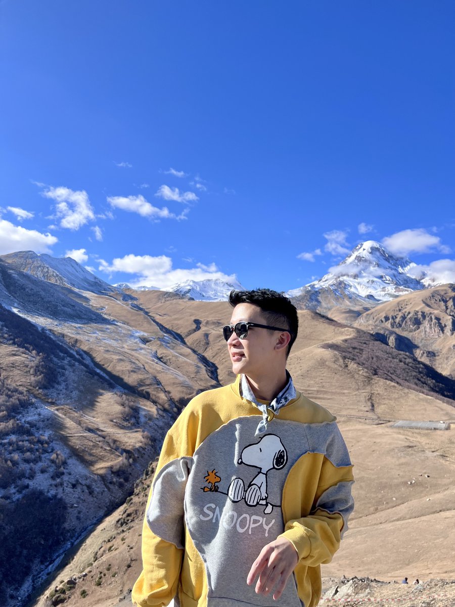 nutthonx's tweet photo. จอร์เจียควรมาไหม ควรมานะ บินตรงขนาดนี้ ไม่มาได้ไง

#gergetitrinitychurch #gergeti #church #mountain #stunningview #georgia #liveyourlife #cabincrew #crewlife #ตง #airasiax #xj #xjcrew #AirAsiaX https://t.co/5hzUt6UqGO