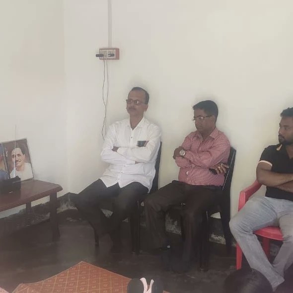 D15692365Dhar's tweet image. সন্মানীয় প্ৰধানমন্ত্ৰী শ্ৰীযুত নৰেন্দ্ৰ মোডী ডাঙৰীয়াৰ দ্বাৰা আকাশবাণীত সম্প্ৰচাৰিত জনপ্ৰিয় অনুষ্ঠান &apos;মন কী বাত&apos; আৰু বীৰ লাচিত বৰফুকন দেৱৰ জন্মদিৱস অনুষ্ঠানত দলীয় কাৰ্যকর্তা আৰু স্থানীয় ৰাইজৰ সৈতে উপস্থিত থাকোঁ। 
#BJPAssamPradesh 
#PallabLochanDas 
#krishnakamaltanti