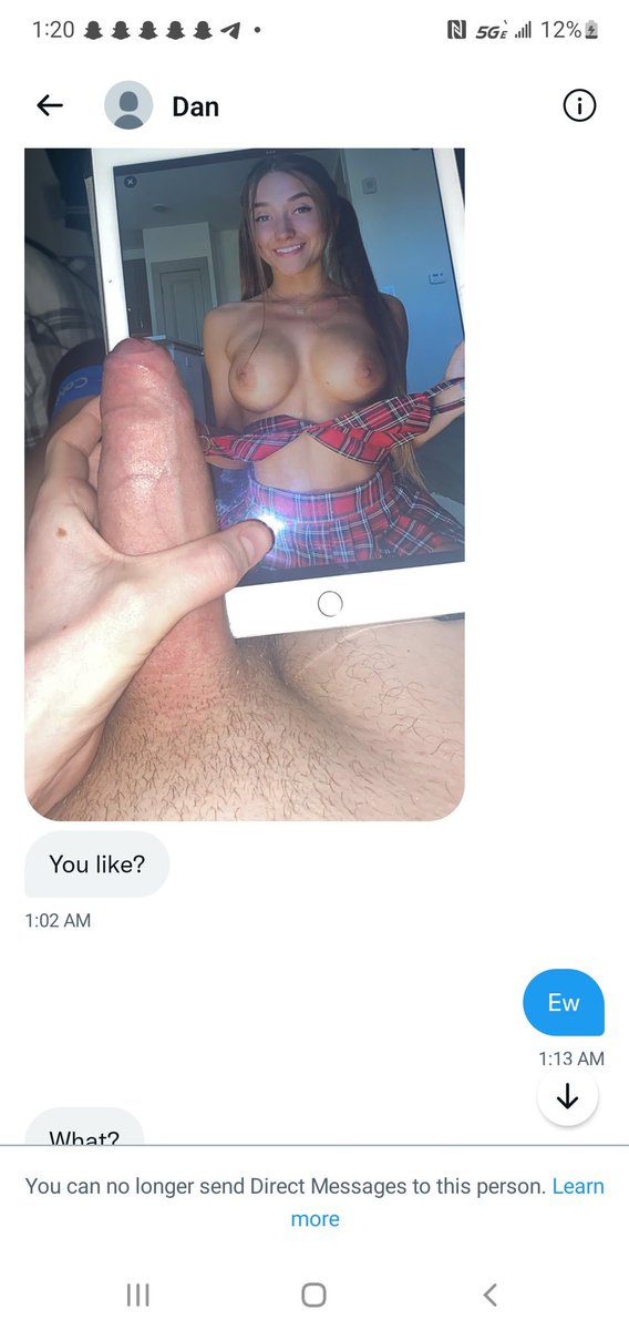 Skylamars6's tweet photo. Gross fucker #creep https://t.co/96B4cdVTZT