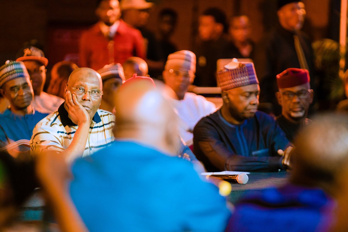 Ubando001's tweet image. Yesterday’s engagement between Nigeria’s Creative, Cultural &amp;amp; Innovative Industry and H.E Atiku Abubakar was amazing👏👏👏👏. I’m already excited for the industry. The conversations were genuine and from the heart, and so were the commitments. #AtikuMeetsCreativeIndustry