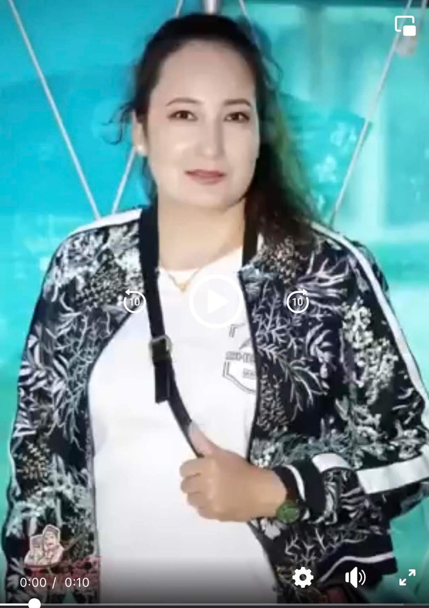Uyghurspeaker's tweet photo. Bahargul,#Uyghur,her son &amp; daughter lost their lives in #UrumqiFire.Her last words recorded from #WeChat:“we are extremely lack of oxygen, fire is getting bigger, we can’t go out. I expect nothing at this movement except from sharing my voice, so that more people will be aware.” https://t.co/pfxPXF2eJM