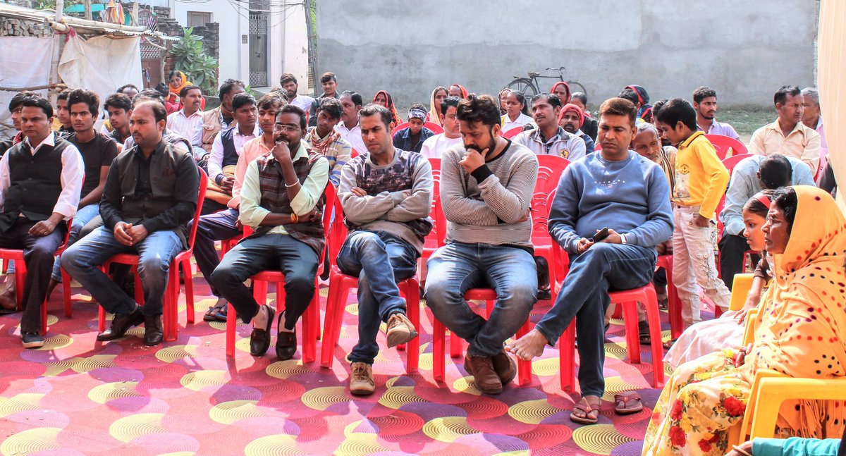varunbjppbh's tweet photo. दहिलामऊ उत्तरी वार्ड के बूथ पर प्रधानमंत्री श्री नरेन्द्र मोदी जी के 95वें मन की बात कार्यक्रम में मुख्य अतिथि के रूप में सम्मिलित हुआ।
@narendramodi @PMOIndia @BJP4India @BJP4UP @myogiadityanath https://t.co/q8G3MqHiBC