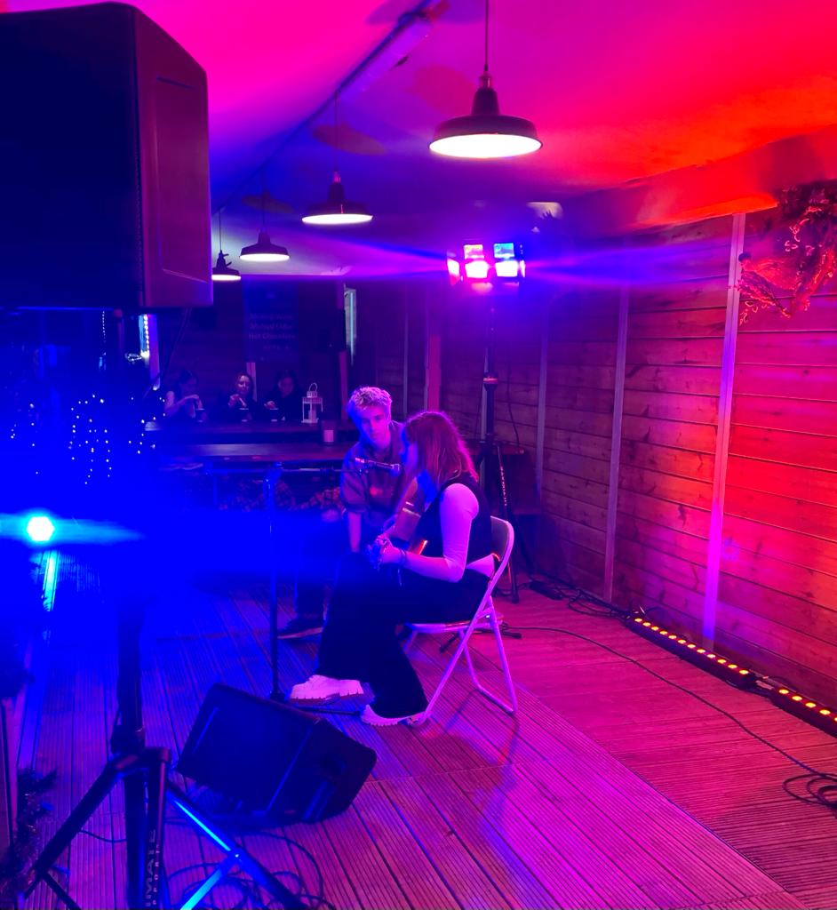 We had an excellent evening at the ice rink on Thursday night with Ash Dodd and Saffron Stiller #free @skatetw22 - check the next tweet for what's coming up!