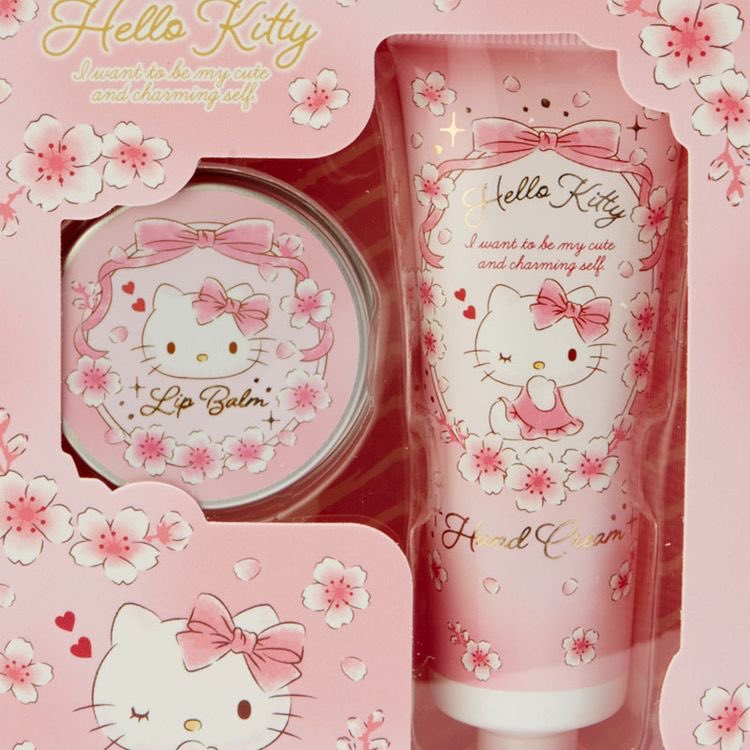 hello kitty self care set 💓