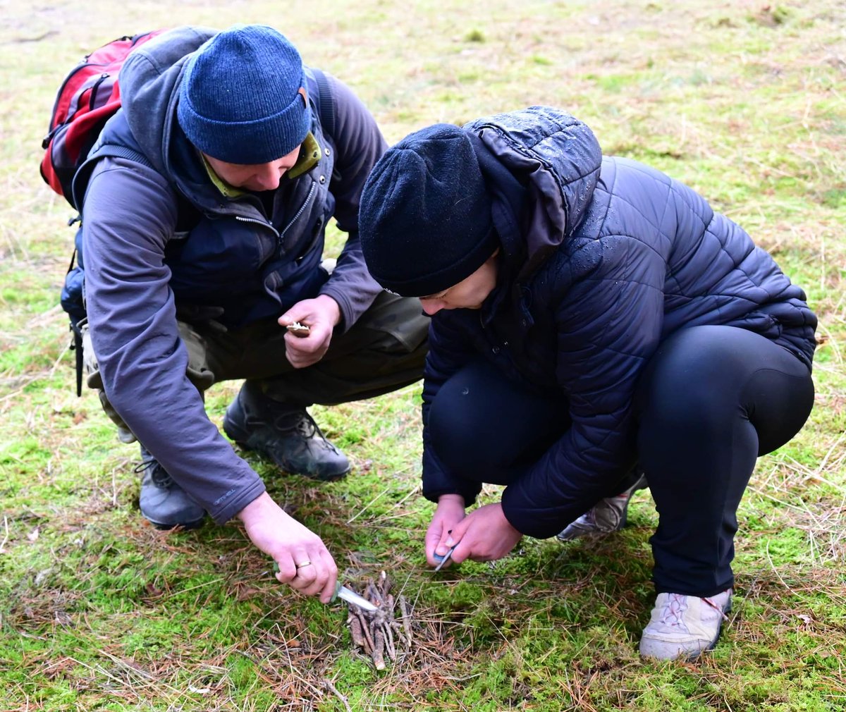 WCR_Oswiecim's tweet image. #TrenujzWojskiem 🔝👇
Cykl bezpłatnych szkoleń, pod okiem wojskowych instruktorów, nadal cieszy się bardzo dużym zainteresowaniem 💪 Dla ochotników to był dobrze spędzony czas! 😁👏 Gratulujemy!
---
@MON_GOV_PL @ZolnierzRP 🇵🇱
📸 #CSMW #Ustka