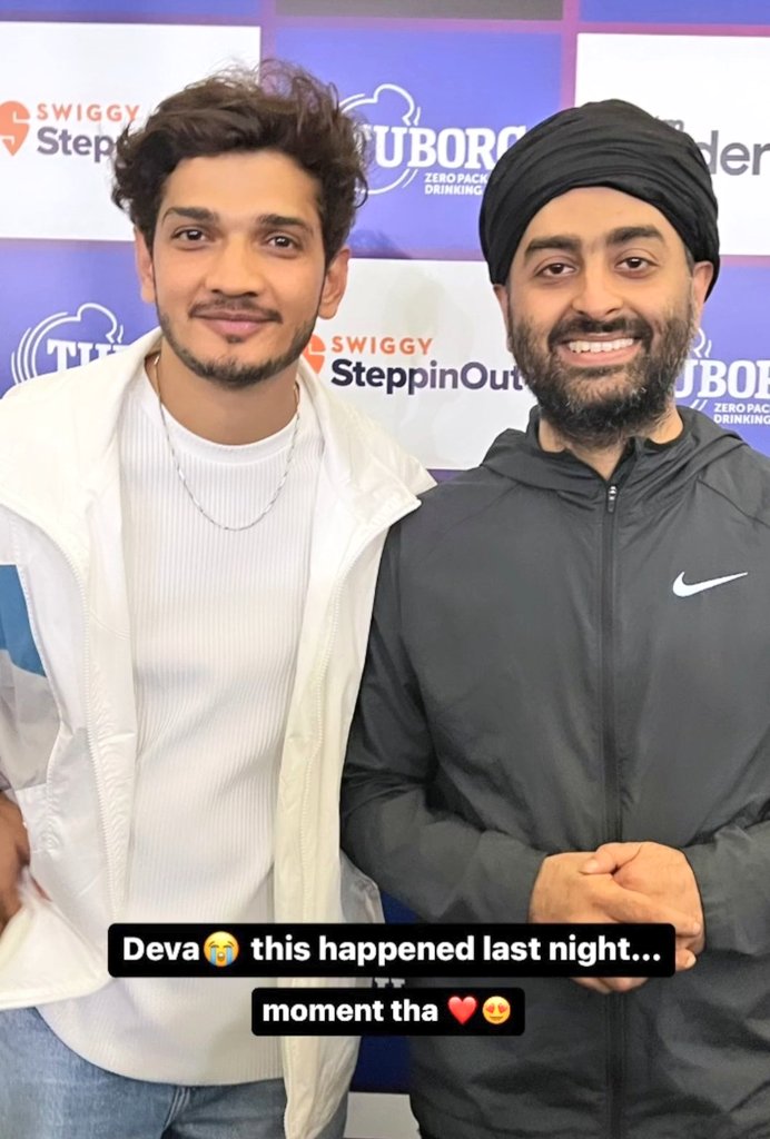 dutta_prajeet's tweet photo. Two of my favourites on a single screen 😍❤️✨
Plus Arijit's Voice in the background🥺❤️��
#MunawarFaruqui #ArijitSingh
@munawar0018 @arijitsingh 
#MunawarWarriors #MunawarKiJanta https://t.co/wjKcAZgpmJ