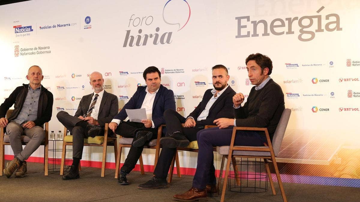AlbertoGuzmanU1's tweet photo. Fin a una de las semanas más bonitas e intensas de mi vida. 5 días laborales, 4 eventos. Muy contento con el resultado. Gracias a mis socios de @NavarraCapital y a @YosuneVL; a la gran #PilarLorenzo y a la @ClinicaNavarra; y a mi amigo #CarloBlanque y @NoticiasNavarra 💪 seguimos https://t.co/Eedro9DEC7