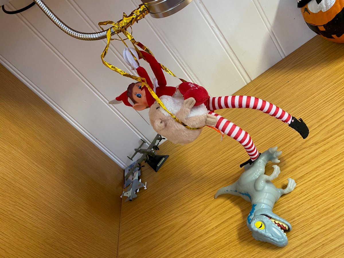 SJBWindsor's tweet photo. On the first Sunday of Advent, the naughty Christmas elves moved into St John's dorm. They are up to all sorts of mischief, and the boarders are having fun going along with it. Watch out! Christmas is in the air...
#SJBboarding #SJBfun #elfontheshelf
@SJBboarding https://t.co/7K3JsBXnOY
