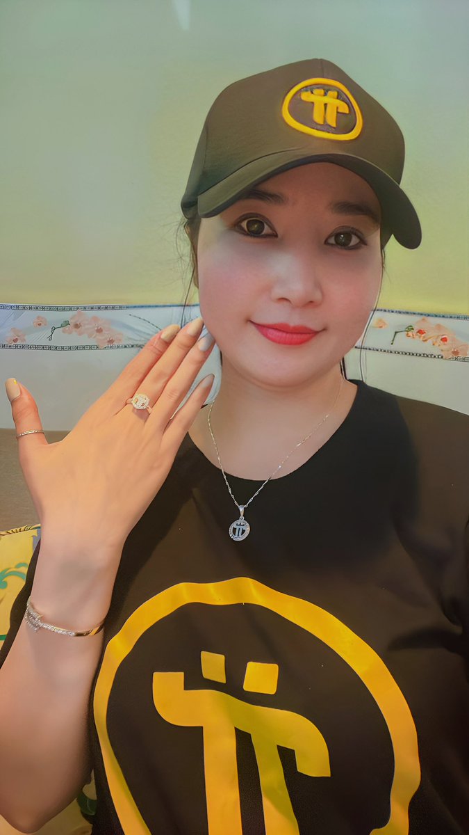 nhuyle1108's tweet photo. Super product comes from love and enthusiasm for Pi 💟#PiNetwork🇻🇳🇻🇳#picoreteam https://t.co/ehkfLoHfBp