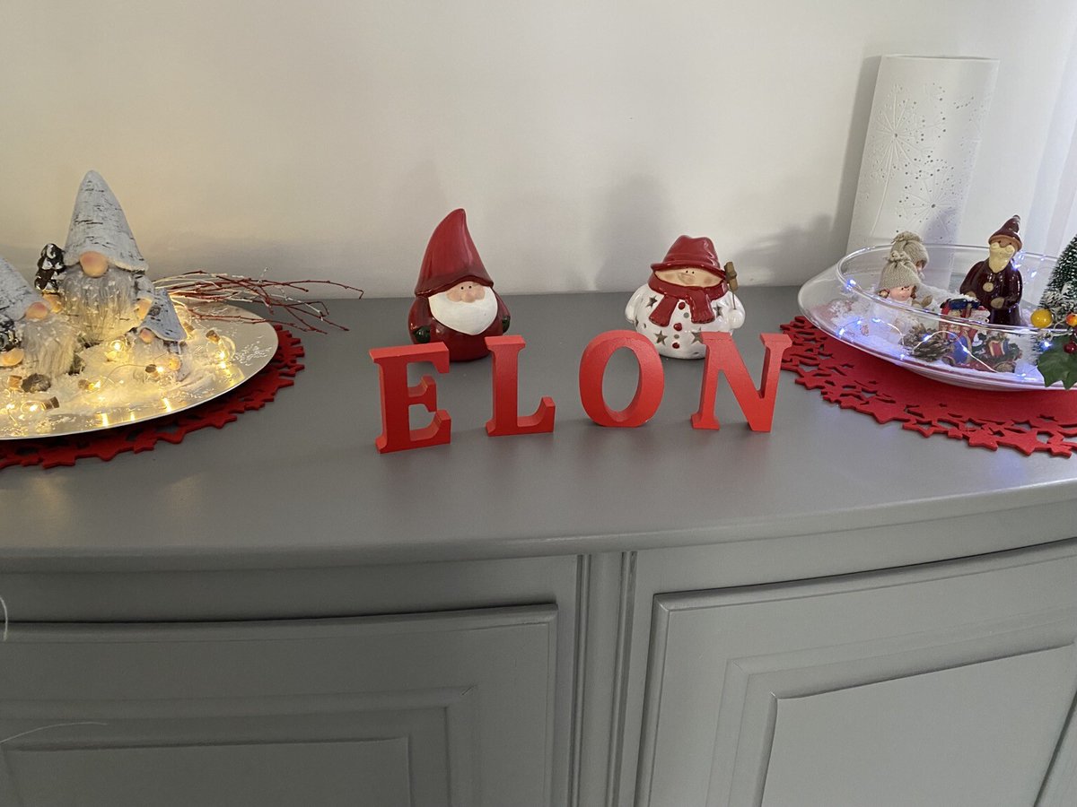 Chez mes parents ça prend le rachat de Twitter un peu trop au sérieux …