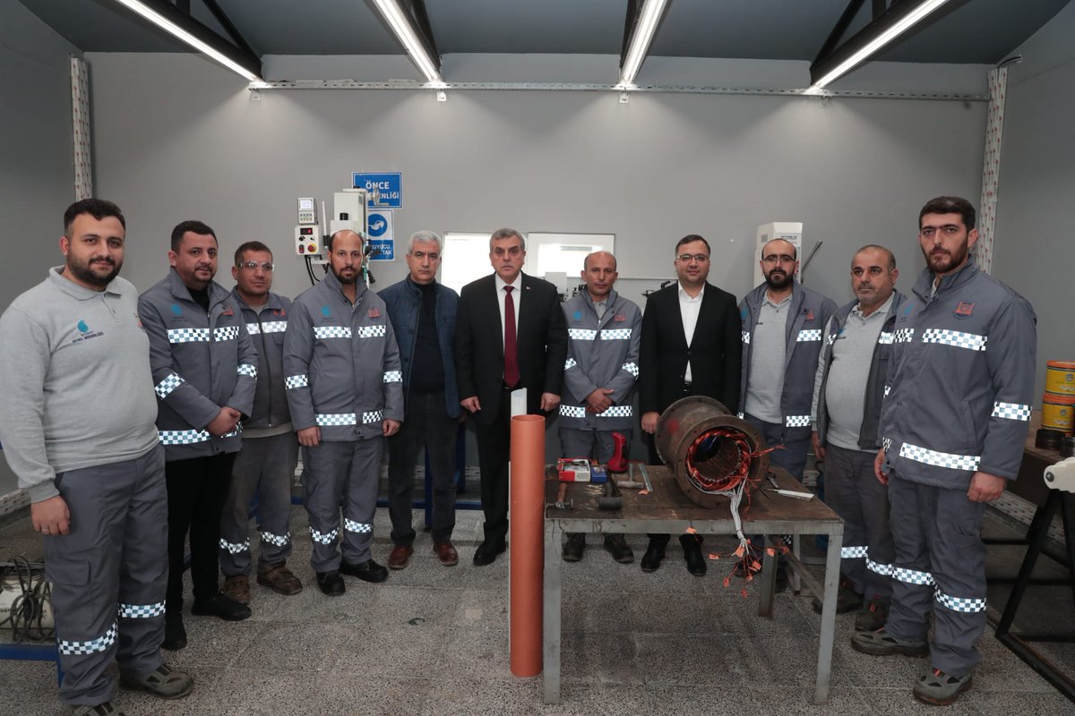 MedyaUrfa's tweet photo. Başkan Beyazgül: Şanlıurfa’nın altyapısında kullanılan malzemeleri kendimiz üretiyoruz https://t.co/g8W3tEXC9B https://t.co/6xbiOAeSfa