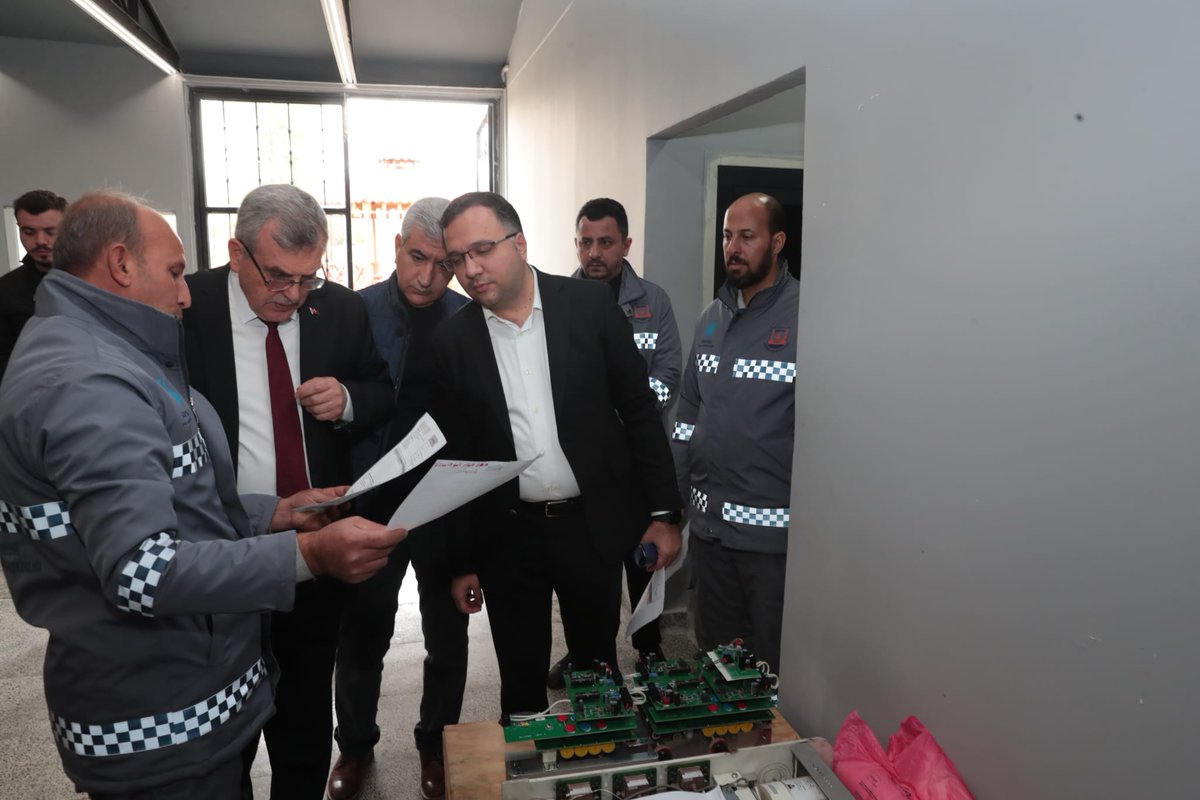 MedyaUrfa's tweet photo. Başkan Beyazgül: Şanlıurfa’nın altyapısında kullanılan malzemeleri kendimiz üretiyoruz https://t.co/g8W3tEXC9B https://t.co/6xbiOAeSfa