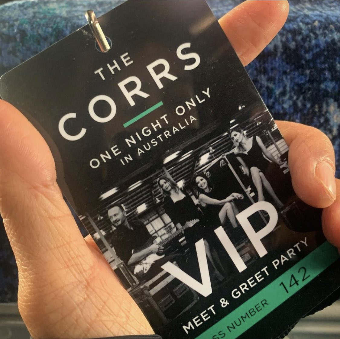 chefcancio's tweet photo. I guess this really did happen❣️Loving The Corrs even more so now after meeting them for they were very lovely humans. 

@thecorrsofficial @Sharon_Corr  @CCorr_Official @ACorr_Official 

#thecorrsofficial #thecorrs #thecorrsmeetandgreet #oneworldentertainment https://t.co/7SmVvEVbV6