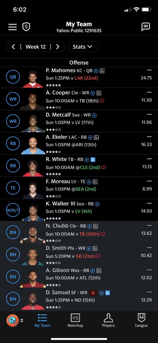 Plittle88's tweet photo. @NFLFantasy Stuck on which RBs to play.. standard scoring https://t.co/WNShLlJHJb