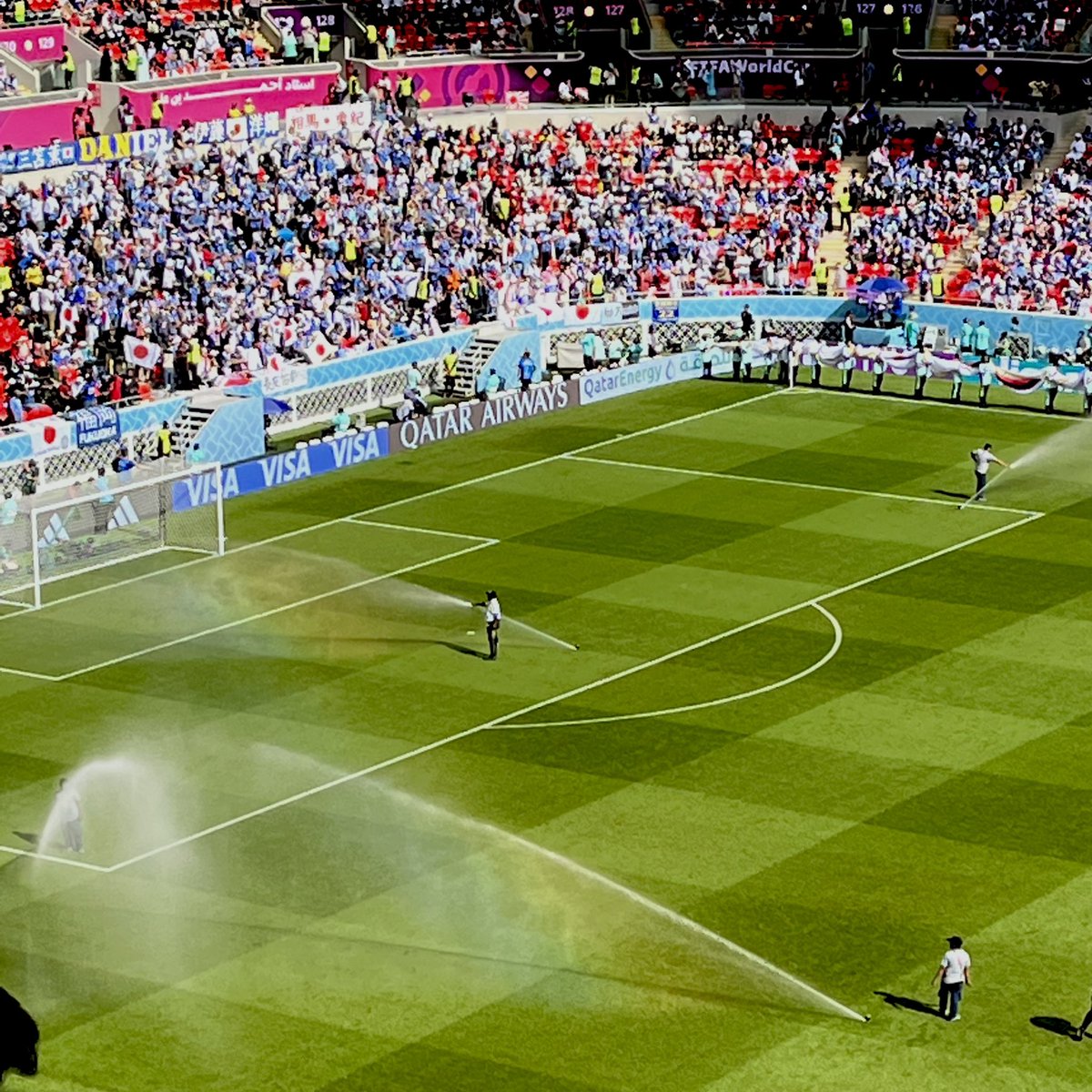 Mot naturkreftene må selv FIFA gi tapt 🌈