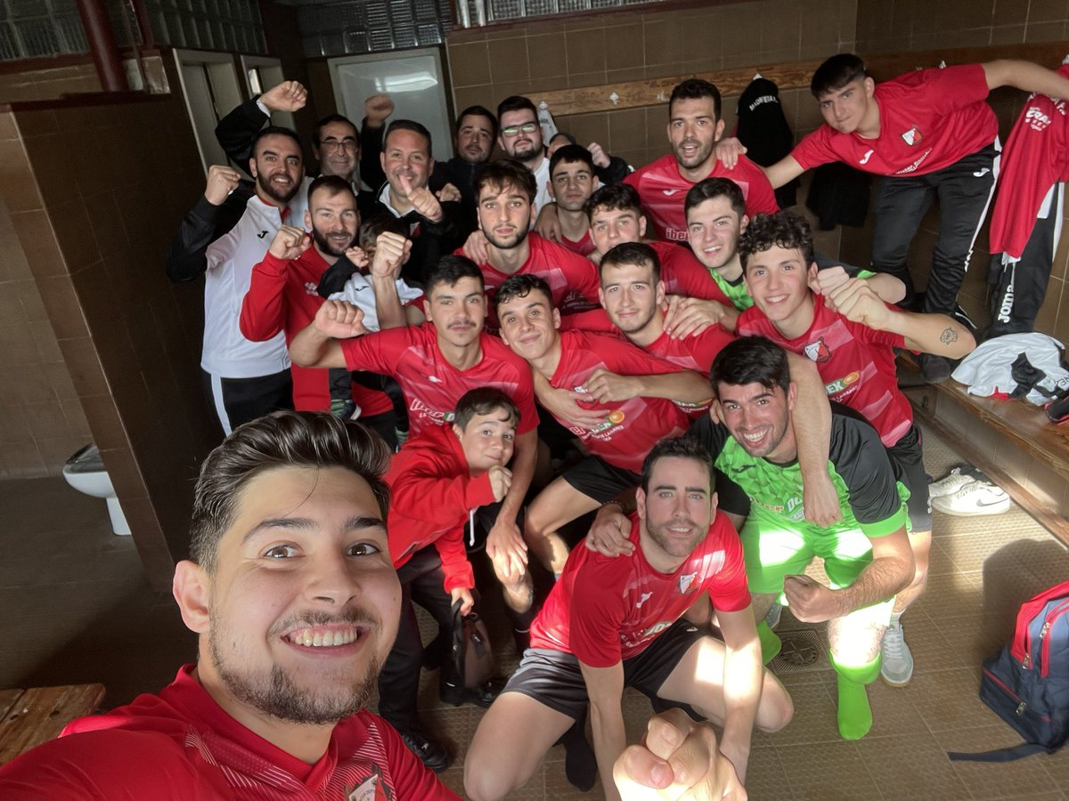 Ad Madroñera Fs (@admadronerafs) on Twitter photo Final del partido en el Masero, victoria muy seria de nuestros chicos en el derbi frente a <a href="/ZoritaFS/">Zorita Fútbol Sala.</a>.
<a href="/ADMadroneraFS/">Ad Madroñera Fs</a> 5-1 <a href="/ZoritaFS/">Zorita Fútbol Sala.</a>
Goles:
🔴⚪️🔴 <a href="/fjaviercp14/">Javier Carretero</a>
⚪️ <a href="/Juanito_gc9/">Juan Fco García</a>
🔴 <a href="/faustocosta12/">fausto costa diaz</a> Final del partido en el Masero, victoria muy seria de nuestros chicos en el derbi frente a <a href="/ZoritaFS/">Zorita Fútbol Sala.</a>.
<a href="/ADMadroneraFS/">Ad Madroñera Fs</a> 5-1 <a href="/ZoritaFS/">Zorita Fútbol Sala.</a>
Goles:
🔴⚪️🔴 <a href="/fjaviercp14/">Javier Carretero</a>
⚪️ <a href="/Juanito_gc9/">Juan Fco García</a>
🔴 <a href="/faustocosta12/">fausto costa diaz</a>
