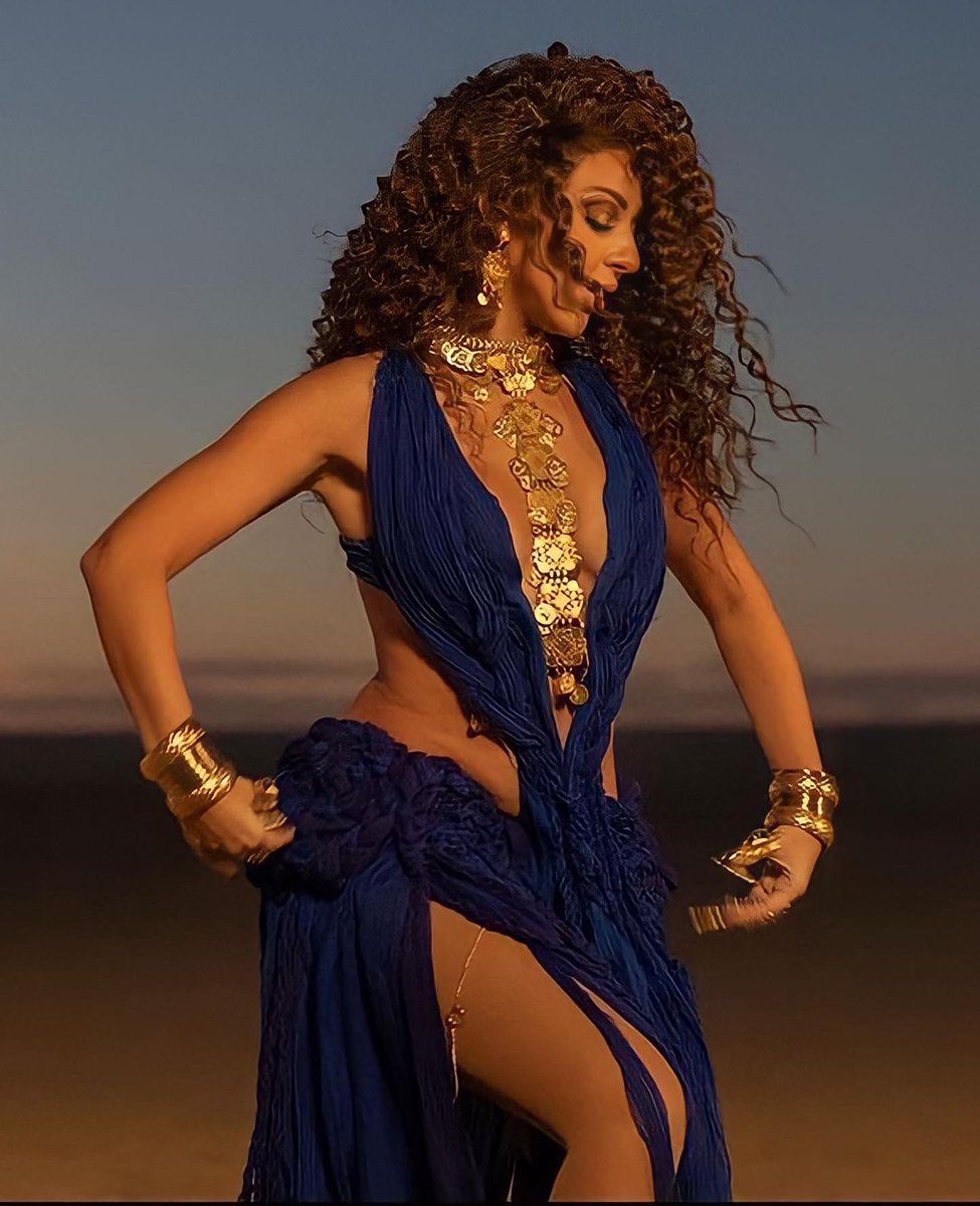 يا ساتر على الجمال💙😍✨ <a href="/myriamfares/">Myriam Fares</a> #MyriamFares