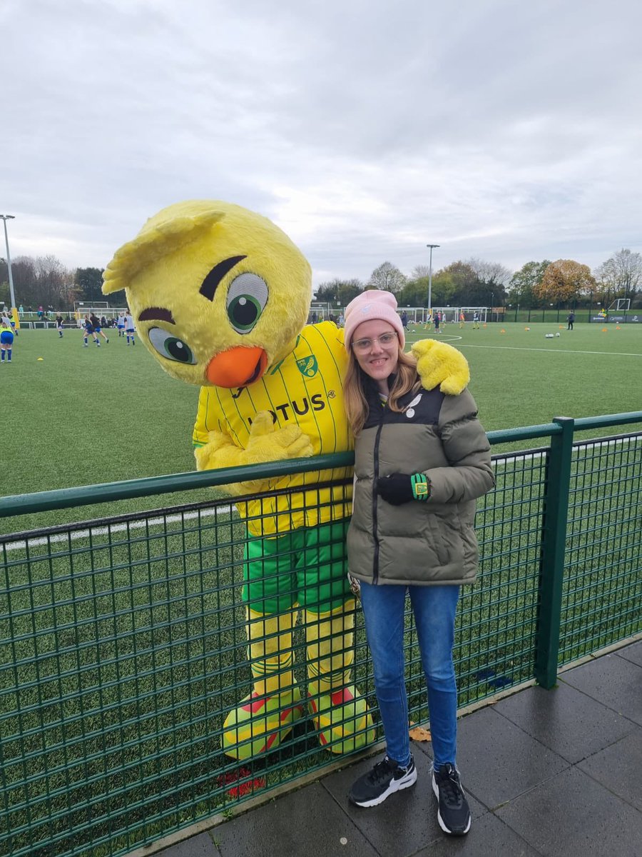 Amy Hoddy tweet media