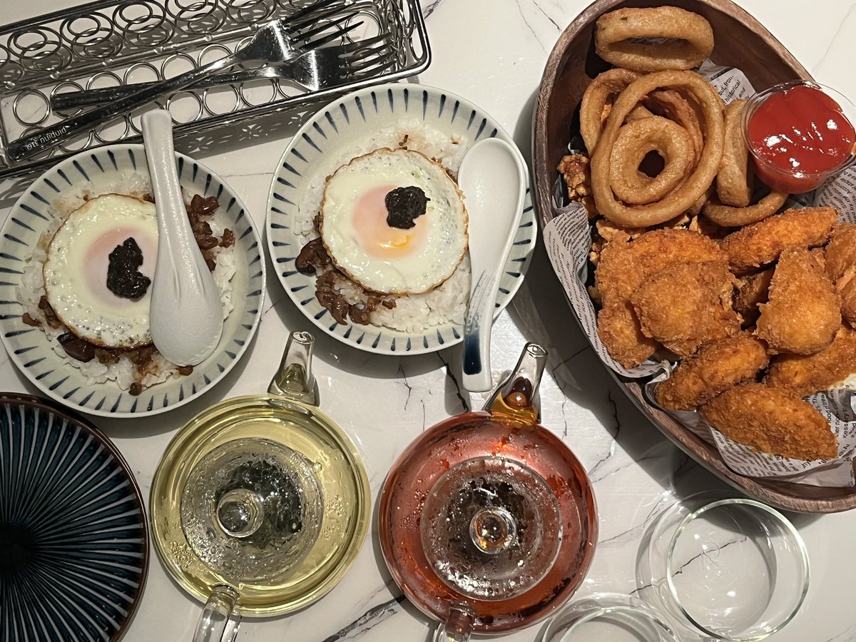 謝謝台灣KO們的參與❤️❤️❤️

沒想到還認識了經營podcast的夥伴
希望喜歡WHIKO的朋友越來越多
期待之後有更多KO們一起來玩啦🔥

<a href="/WHIKO_LAND/">WHIKO LAND</a> <a href="/WHIKO_LAND_TW/">WHIKO 謎の生物 TW</a> <a href="/chevigal/">Yuyu</a> <a href="/NiNi_IsBoy/">NINISboy</a> <a href="/skywalkerwei777/">Wesley</a> <a href="/dincoco/"></a> 
#whiko #nft #eth #whikoland