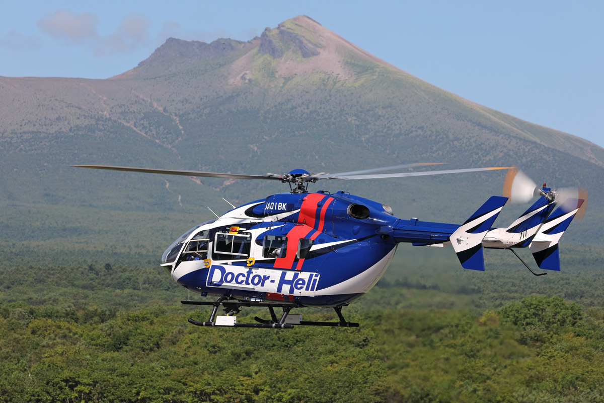 foggy_ja8369's tweet image. Aero Asahi
Eurocopter-Kawasaki BK-117C-2（JA01BK）
#RJ04

Kawasaki Heavy Industries
Airbus Helicopters (Kawasaki) BK117D-3（JA02BK）
#RJCO

まさか今年、北海道内でJA01BKとJA02BKを両方撮れるとは・・・川崎重工カラー最高でございます！
