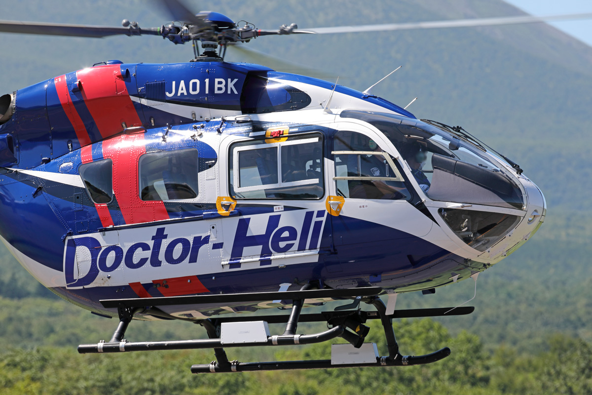 foggy_ja8369's tweet image. Aero Asahi
Eurocopter-Kawasaki BK-117C-2（JA01BK）
#RJ04

Kawasaki Heavy Industries
Airbus Helicopters (Kawasaki) BK117D-3（JA02BK）
#RJCO

まさか今年、北海道内でJA01BKとJA02BKを両方撮れるとは・・・川崎重工カラー最高でございます！