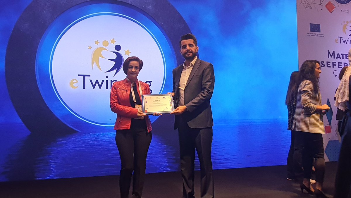 ElifTuby's tweet photo. 24-26 Kasım'da Antalya'da gerçekleşen eTwinning Matematik Seferberliği Çalıştayı'nda Değerli Hocalarım Dr.Öğretim Üyesi Mehmet Gülburnu,Kubilay Kayabaşı ve Gizem Karataş ile birlikte katıldığım için çok mutluyum. Organizasyonda emeği geçen Yeğitek ve UDS Ekibi'ne çok teşekkürler. https://t.co/lZ0eZGA4Uy