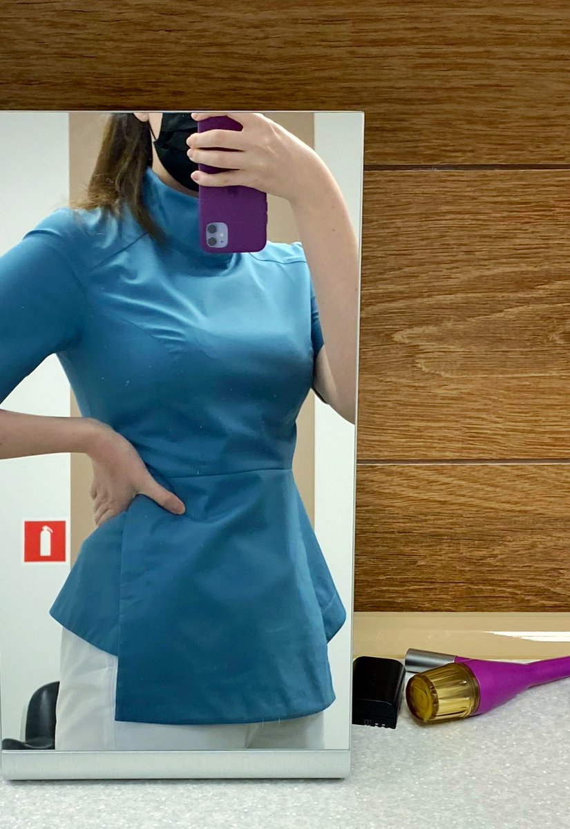 kobranna's tweet image. Время тредов!

Множество раз обещанный и столько же забытый, актуальный и обязательный к знанию и применению, полный и дотошный

тред про правильную чистку зубов a.k.a индивидуальную гигиену полости рта

Лайк, ретвит, вопрос приветствуются, погнали✨