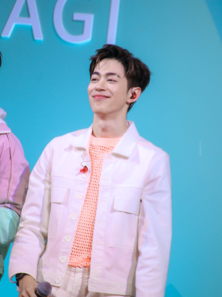 myshotguxn's tweet photo. 2022.11.22 | #BeyondSleepingMask
“ Although the picture is blurry, but the cuteness is very clear ”
____
#PROXIEGun
#PROXIEth https://t.co/iOIdWXCaf6