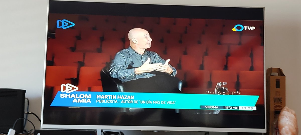 mhazan's tweet photo. Gracias #ShalomAMIA por invitarme a participar de su programa para hablar del Libro "Un Día Más de Vida". En lo próximos días comparto el video del programa en YouTube.
@museoshoa @InfoAMIA https://t.co/mLtCISQBzP