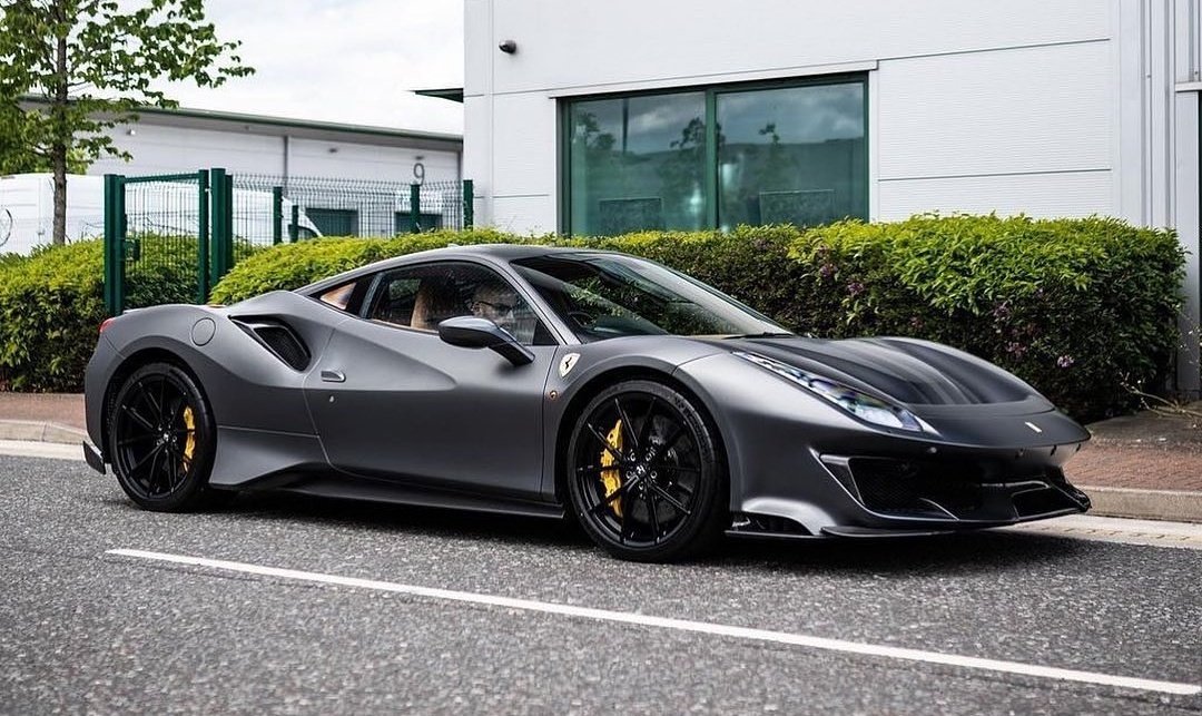 DailyFerrariTM's tweet photo. Ferrari 488 Pista 🙌🏼 https://t.co/EjutlY2MK8
