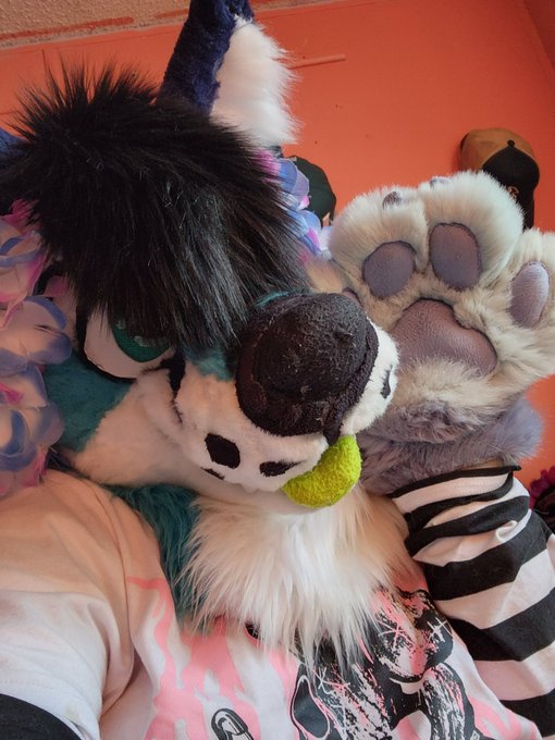 How to find me at mff, in and outta suit! https://t.co/Uq2gBoUatL