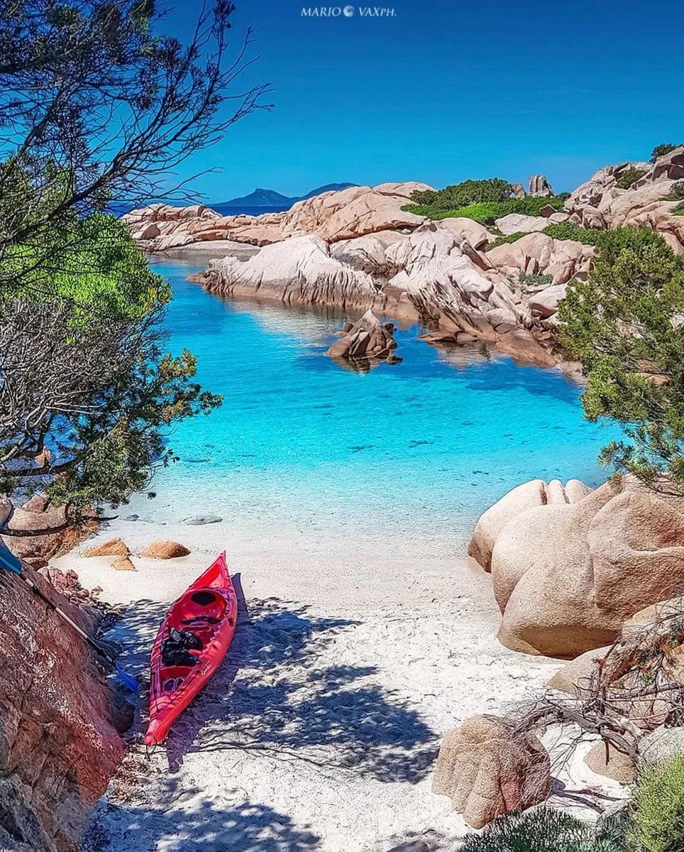 SpiaggeDaSogno's tweet photo. La Spiaggia della Tartaruga, San Teodoro, #Sardegna 🇮🇹 ☀️

📸 mariovaxphoto https://t.co/XnnIA4EetJ