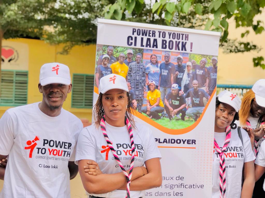 CVHCoeurRose's tweet photo. Caravane de sensibilisation pour la promotion de la participation significative des jeunes au niveau des instances de prise de décisions. Et de lutte contre les pratiques néfastes.
#CVH_COEUR_ROSE
#Senegal #Kebetu  #power_to_youth https://t.co/IFdomKC2Cx