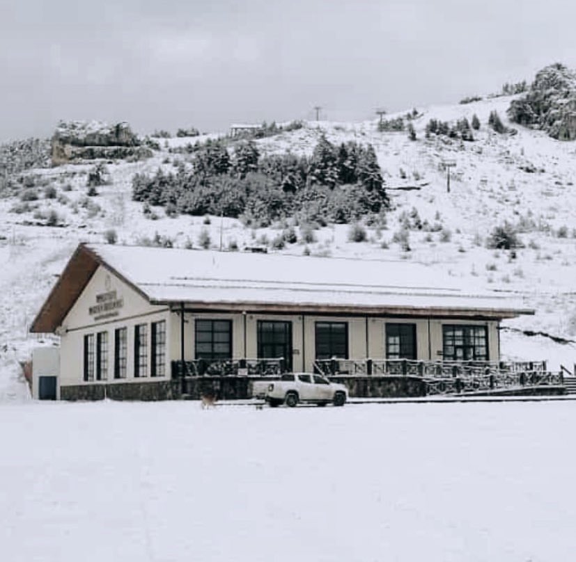 keltepeinfo's tweet photo. Günaydın ❤️

Mutlu Pazarlar ✔️

Kayak Merkezimiz Beyaza Büründü❄️❄️ https://t.co/vbdxpP4gLm