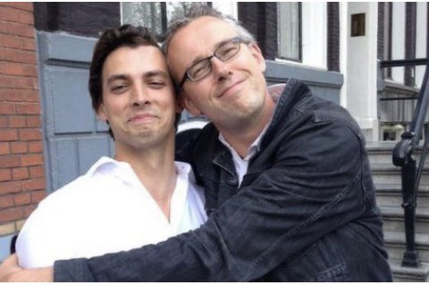 TinekeSenf's tweet image. #ChrisAalberts dè interviewer bij café #Weldschmerz en #Baudet knuffelaar voert hetze tegen #WierdDuk.