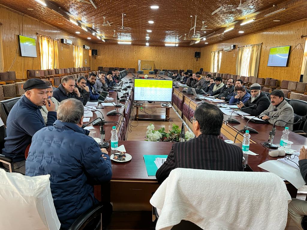sehydbla's tweet photo. Worthy Chief Engineer PHE Kmr along with SE Hydraulic &amp; SE Mech.  took a comprehensive review of the progress of various works executed under JJM, Capex etc. in the twin Districts of Bla &amp; Bpr @DCBaramulla @dcbandipora @JJM_JK @Jalshakti_JK @SyedAbidShah @BJKawoosa @hanif1456 https://t.co/QiJDNvvOMD