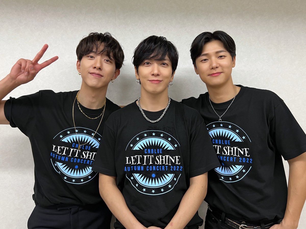 BecauseofyouC's tweet photo. 神セトリ！神ライブ！最高！
high爆了！爱你们❤️爱容和❤️❤️
#CNBLUEの神セトリ #cnblue #CNBLUEAutumnConcert2022 #ヨンファ　＃神セトリ https://t.co/qm3LSSgNI6