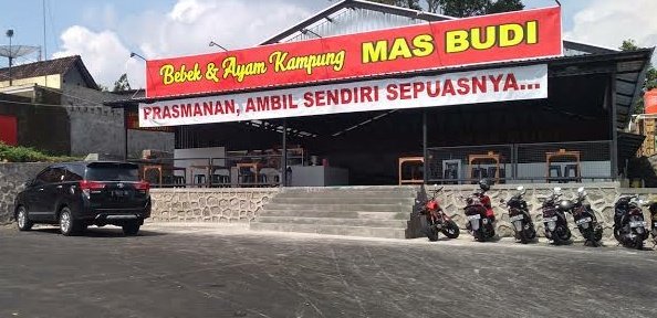coffebit's tweet photo. Di saat kalian lengah, disitulah ayam goreng mas budi akan buka cabang baru lagi https://t.co/xsBEur5U68