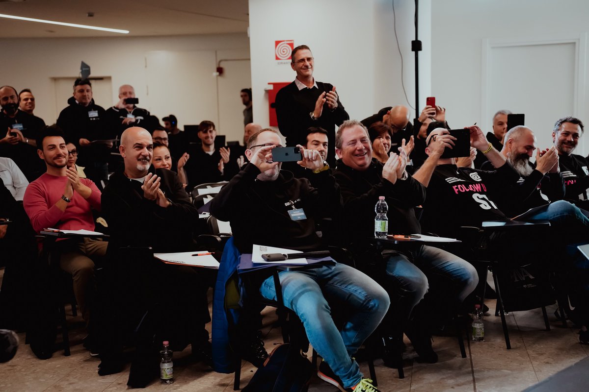 "Quando si parla di #SicurezzaStradale sono in pole position. Un progetto importante da affrontare per il bene dei nostri figli!" Grazie a <a href="/OfficialFisico/">Giancarlo Fisichella</a>