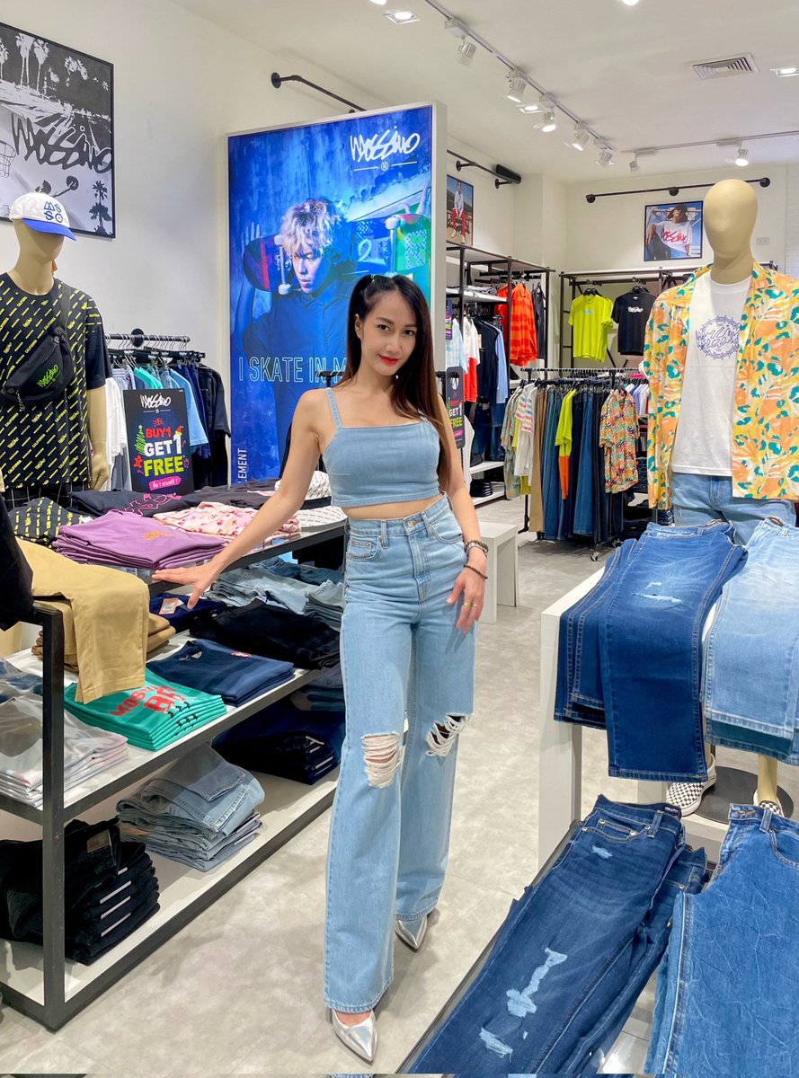Piko_piYo's tweet photo. 🔥Let's go to Shopping🔥
@mossimoth Brand Street ส่งตรงจากCalifornia 🔥 25Nov-5Dec 🔥
⚡️"𝗕𝗨𝗬 𝟭 𝗚𝗘𝗧 𝟭 𝗙𝗥𝗘𝗘"⚡️ซีซั่นนี้ต้องช้อป!! 💥🎁
#mossimoTH
#mossimoinmyelement
#mossimo
#marketvillagehuahin https://t.co/XpURm1py6e