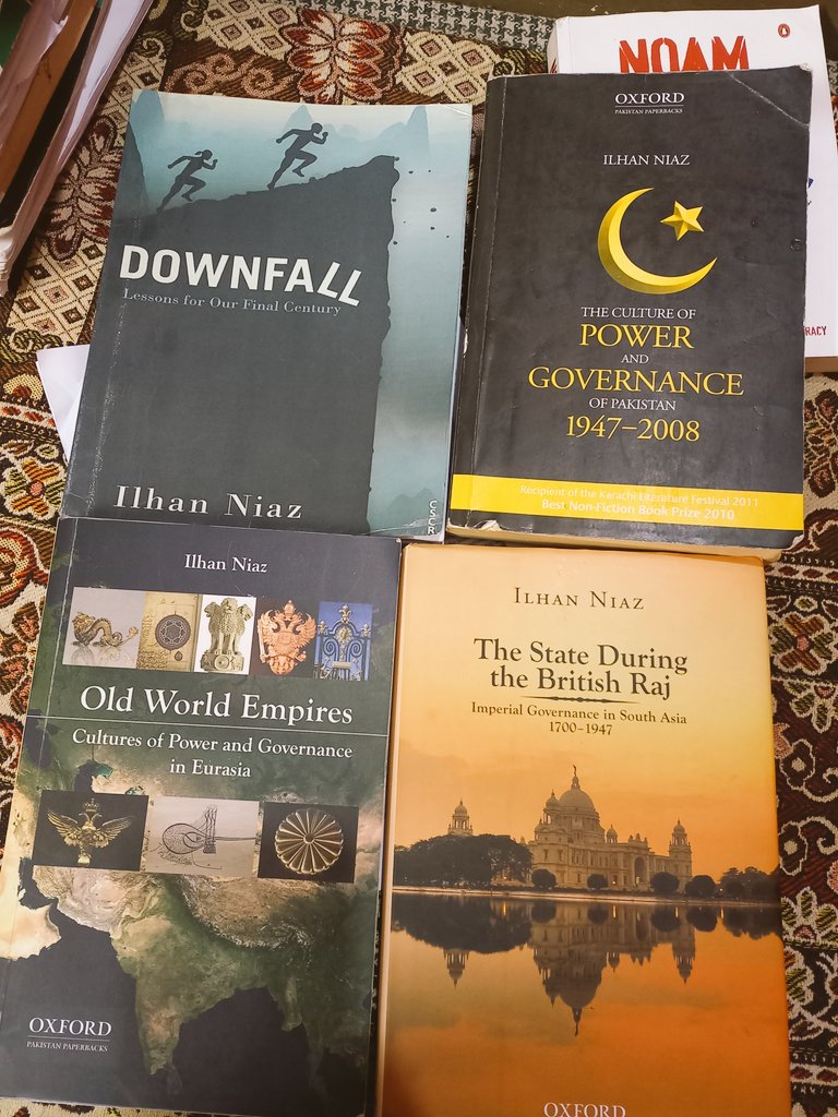 MuhammadAzanRa3's tweet photo. All these master pieces are in our hands because of QAU. Why are we being thrown into the world of ignorance? Why our basic right to get education is seized?
#HandsoffQAU
#QAUbleeds https://t.co/UhtmtymsDY